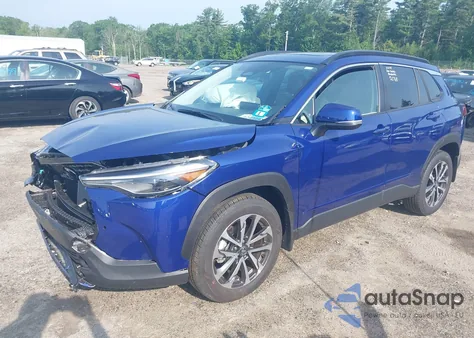 2024 Toyota Corolla Cross Xle z USA, uszkodzony, nr VIN 7MUDAABG9RV103268